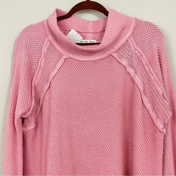 Free People She’s a Keeper Vented-Hem‎ Slouchy Tunic Sweater Pink NWT Size XS - Picture 5 of 11